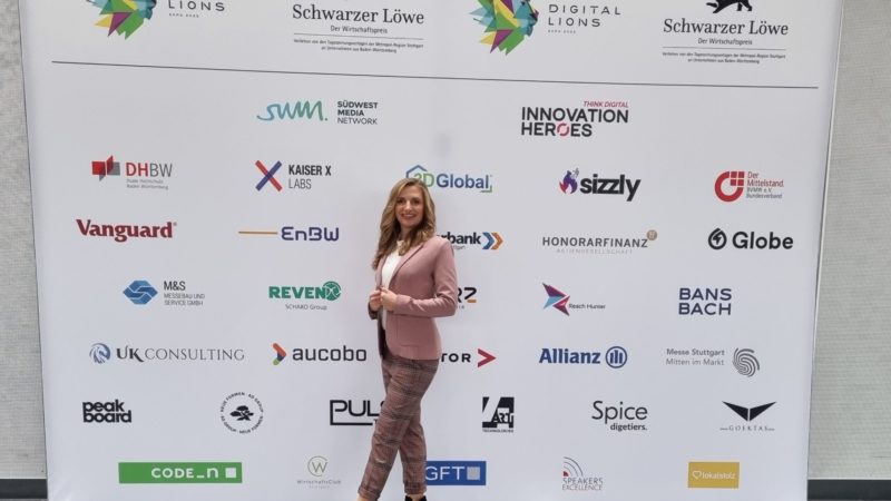 Janine Mehner moderiert Digital Lions Club Konferenz auf der Stuttgarter Messe